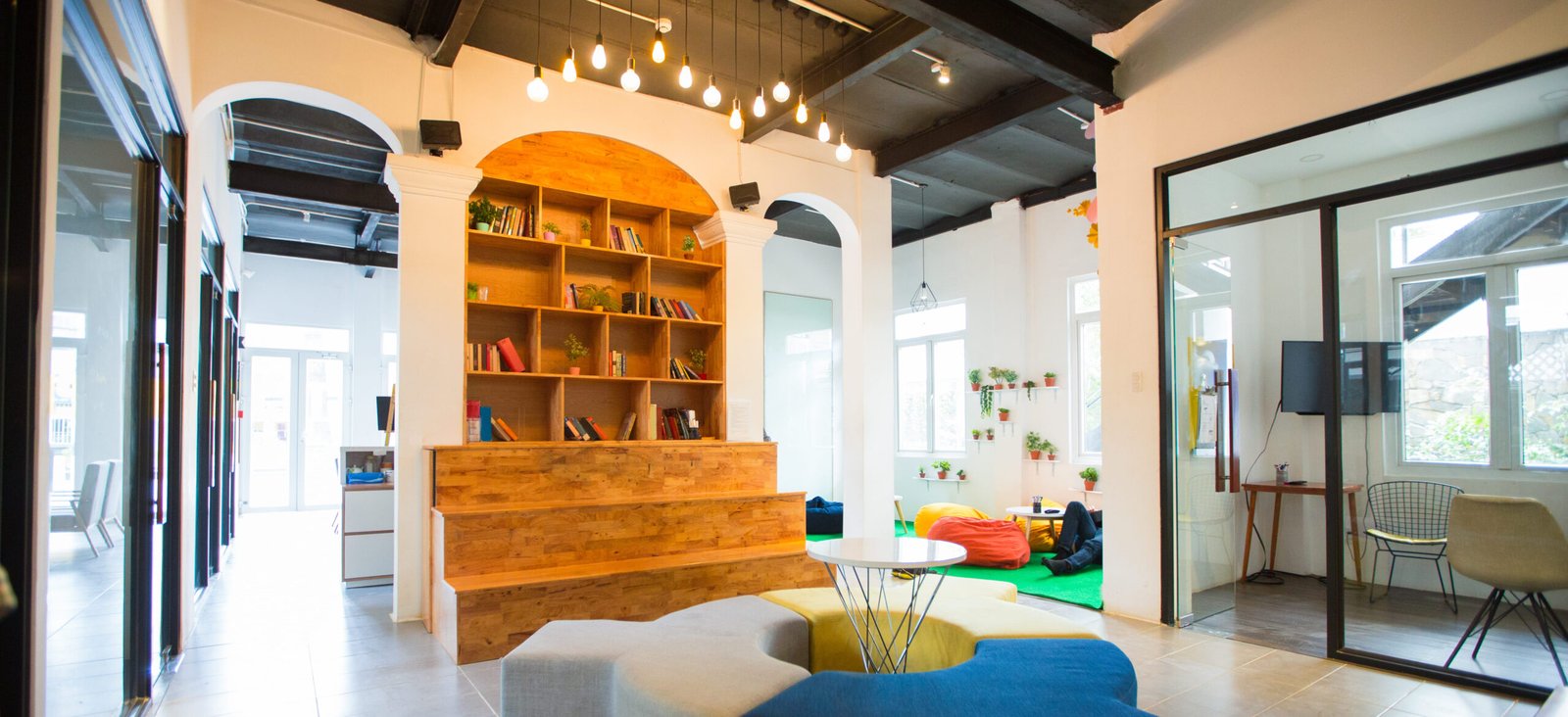 Budget-friendly interior decorator in Kolkata